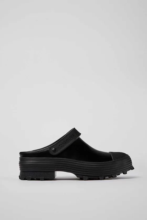 Black Leather Clogs*Camper Outlet